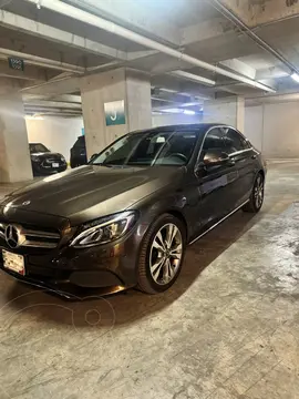 Mercedes Clase C Sedan 200 CGI Sport Aut usado (2018) color Marron precio $350,000