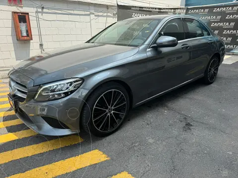 Mercedes Clase C Sedan 200 Aut usado (2019) color Gris financiado en mensualidades(enganche $130,255 mensualidades desde $9,961)