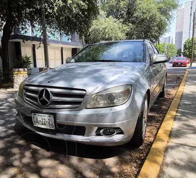 Mercedes Clase C Sedan 280 Classic Aut usado (2009) color Gris Plata  precio $160,000