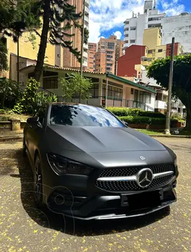 Mercedes Clase CLA 180 Urban usado (2020) color Negro Cosmos precio $34.900.000
