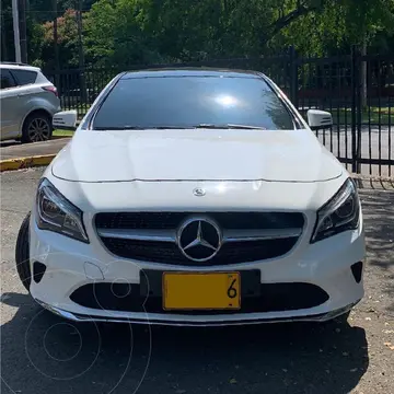 Mercedes Clase CLA 180 Urban Plus usado (2019) color Blanco precio $93.000.000