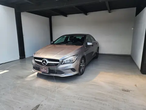 Mercedes Clase CLA 200 CGI Sport usado (2019) color Gris financiado en mensualidades(enganche $83,800 mensualidades desde $8,101)