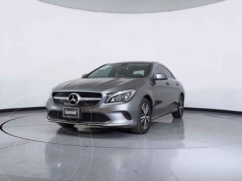 Mercedes Clase CLA 200 CGI usado (2018) color Plata precio $420,999