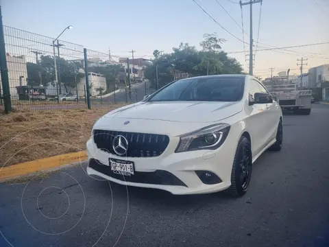 Mercedes Clase CLA 200 CGI Sport usado (2015) color Blanco precio $235,000