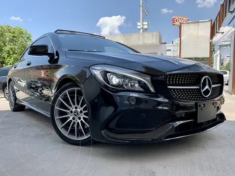 foto Mercedes Clase CLA 250 CGI Sport usado (2018) color Negro Cosmos precio $549,000