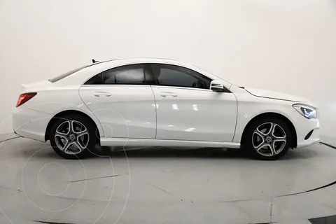 Mercedes Clase CLA 200 CGI Sport usado (2019) color Blanco financiado en mensualidades(enganche $98,000 mensualidades desde $7,709)