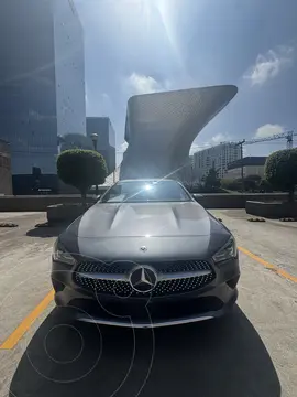 Mercedes Clase CLA 200 Progressive usado (2021) color Gris precio $527,500