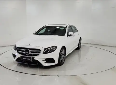 Mercedes Clase E Sedan 300 usado (2017) color Blanco financiado en cuotas(pie $5.100.000)