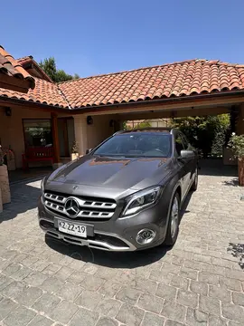 Mercedes Clase GLA  200 usado (2019) color Gris precio $18.700.000