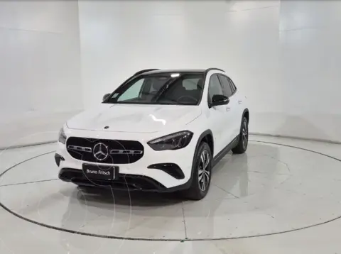 Mercedes Clase GLA  200 usado (2024) color Blanco financiado en cuotas(pie $6.200.000)