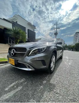 Mercedes Clase GLA 200 usado (2017) color Gris precio $90.000.000