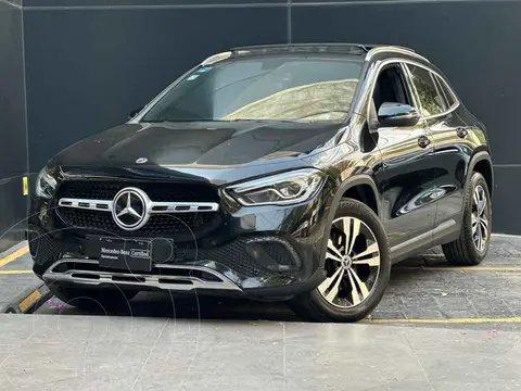 Mercedes Clase GLA 200 Progressive usado (2021) color Negro financiado en mensualidades(enganche $234,500 mensualidades desde $8,274)