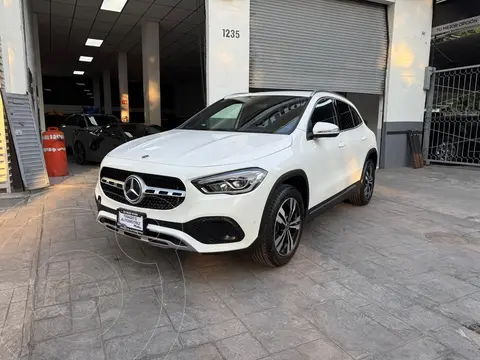 Mercedes Clase GLA 200 Progressive usado (2022) color Blanco precio $649,900