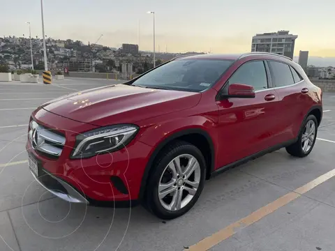 Mercedes Clase GLA 200 Sport Aut usado (2017) color Rojo Carneolita precio $220,000