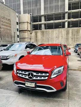 Mercedes Clase GLA 200 CGI Aut usado (2018) color Rojo Carneolita precio $410,000