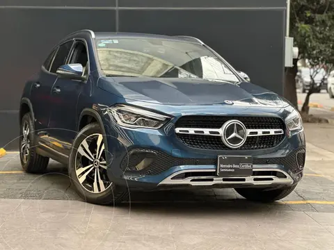 Mercedes Clase GLA 200 Progressive usado (2022) color Azul Marino precio $670,000