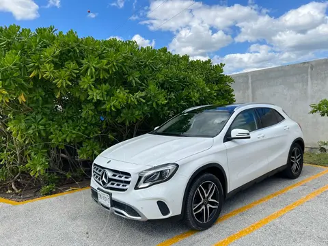 Mercedes Clase GLA 200 Aut usado (2019) color Blanco precio $515,000