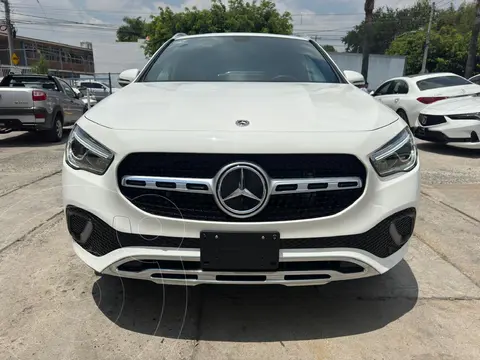 Mercedes Clase GLA 200 Progressive usado (2023) color Blanco precio $750,000