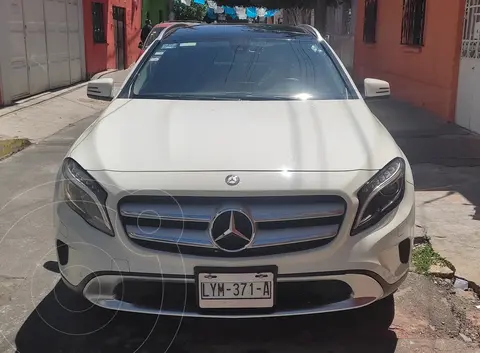 Mercedes Clase GLA 200 CGI Sport Aut usado (2017) color Blanco precio $349,900