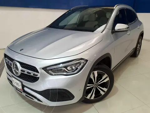 Mercedes Clase GLA 200 Progressive usado (2021) color Plata financiado en mensualidades(enganche $169,222 mensualidades desde $13,937)