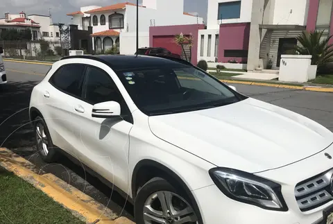 Mercedes Clase GLA 200 CGI Aut usado (2019) color Blanco precio $405,000