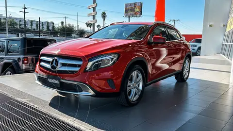 Mercedes Clase GLA 200 CGI Sport Aut usado (2016) color Rojo precio $309,000