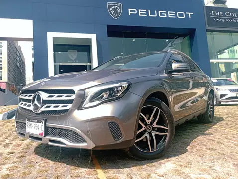 Mercedes Clase GLA 200 Sport Aut usado (2019) color Gris Tenorita precio $539,900