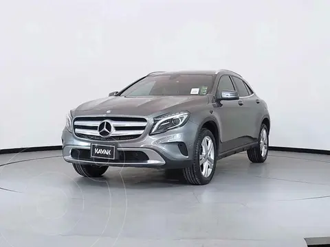Mercedes Clase GLA 200 CGI Sport Aut usado (2017) color Plata precio $404,999