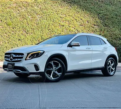 Mercedes Clase GLA 200 Sport Aut usado (2020) color Blanco financiado en mensualidades(enganche $103,800 mensualidades desde $8,096)