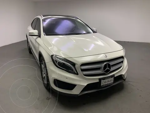 Mercedes Clase GLA 250 CGI Sport Con Techo Aut usado (2017) color Blanco financiado en mensualidades(enganche $65,000 mensualidades desde $11,600)
