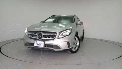 foto Mercedes Clase GLA 200 CGI Sport Aut usado (2018) color Plata Polar precio $368,000