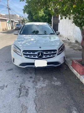 Mercedes Clase GLA 200 Sport Aut usado (2018) color Blanco precio $359,000