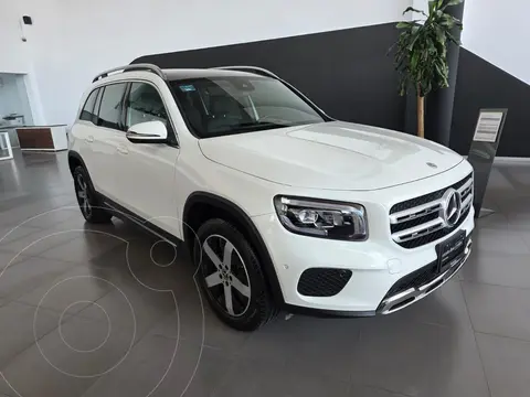 Mercedes Clase GLB 200 Progressive usado (2023) color Blanco precio $696,000