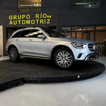 Mercedes Clase GLC 300 e 4MATIC Coupe usado (2022) color plateado precio $890,000