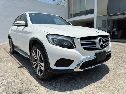 Mercedes Clase GLC 300 4MATIC Sport usado (2019) color Blanco financiado en mensualidades(enganche $178,125 mensualidades desde $17,330)