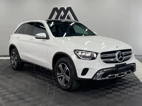 Mercedes Clase GLC 300 4MATIC Comfort usado (2022) color Blanco precio $739,900