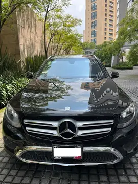 Mercedes Clase GLC 300 Sport usado (2016) color Negro precio $400,000