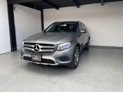 Mercedes Clase GLC 300 Off Road usado (2019) color Gris financiado en mensualidades(enganche $111,800)