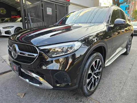 Mercedes Clase GLC 300 4MATIC Comfort usado (2023) color Negro financiado en mensualidades(enganche $326,993 mensualidades desde $20,329)