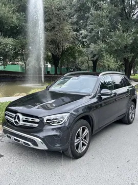 Mercedes Clase GLC 300 4MATIC Comfort usado (2022) color Negro precio $715,000