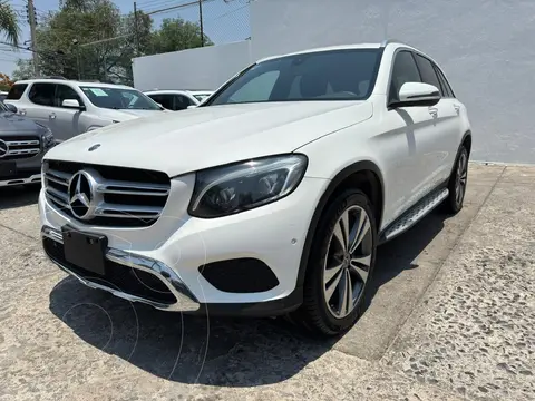 Mercedes Clase GLC 300 Sport usado (2019) color Blanco financiado en mensualidades(enganche $57,500 mensualidades desde $19,200)