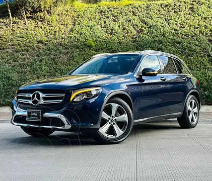 Mercedes Clase GLC 300 Off Road usado (2019) color Azul financiado en mensualidades(enganche $119,800 mensualidades desde $9,344)