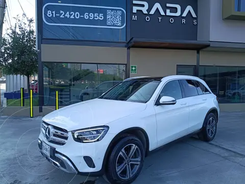 Mercedes Clase GLC 300 4MATIC Comfort usado (2021) color Blanco precio $489,800