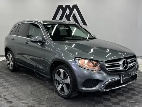 Mercedes Clase GLC 300 Off Road usado (2018) color Gris precio $461,999