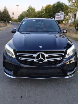 Mercedes Clase GLE SUV 500 Biturbo usado (2017) color Azul Tanzanita precio $540,000