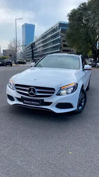 Mercedes Clase SLK C 200 AVANTGARDE AUT usado (2018) color Blanco precio u$s34.900