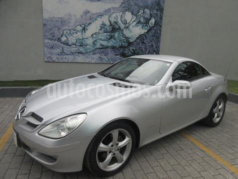 Mercedes Clase SLK 200 CGI usado (2005) color Plata Dorado precio $210,000