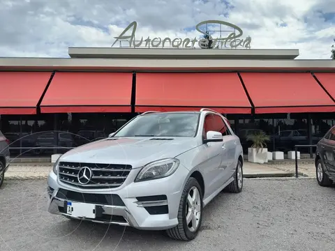 Mercedes M ML 400 SPORT AUT usado (2016) color Gris precio u$s54.000