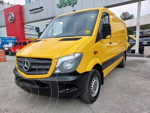 Mercedes Sprinter VAN Cargo 316 usado (2016) color Amarillo financiado en mensualidades(enganche $92,351 mensualidades desde $13,179)