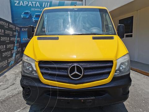 Mercedes Sprinter VAN Cargo 315 usado (2015) color Amarillo financiado en mensualidades(enganche $89,477 mensualidades desde $14,753)